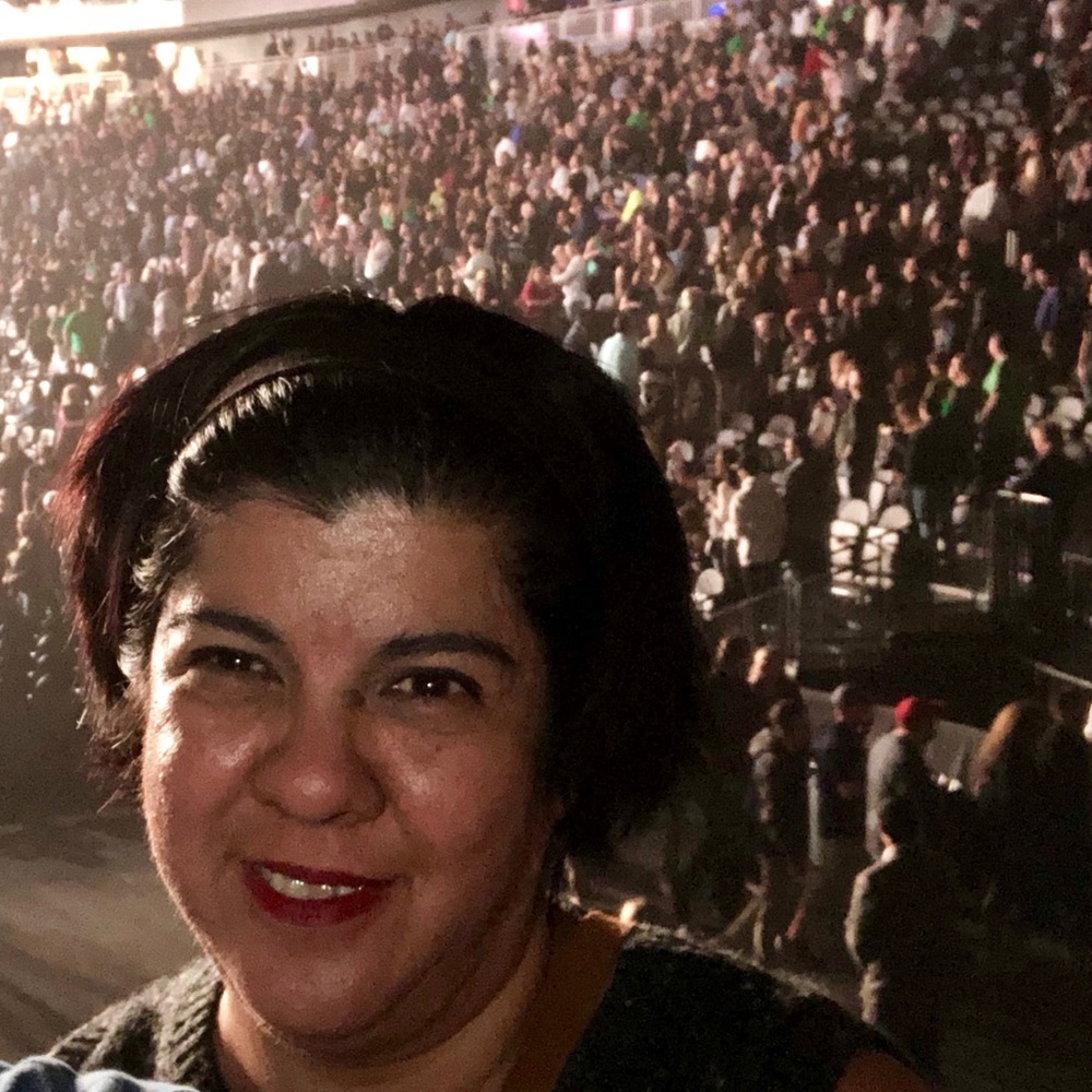 Meet your Posher, Crystal